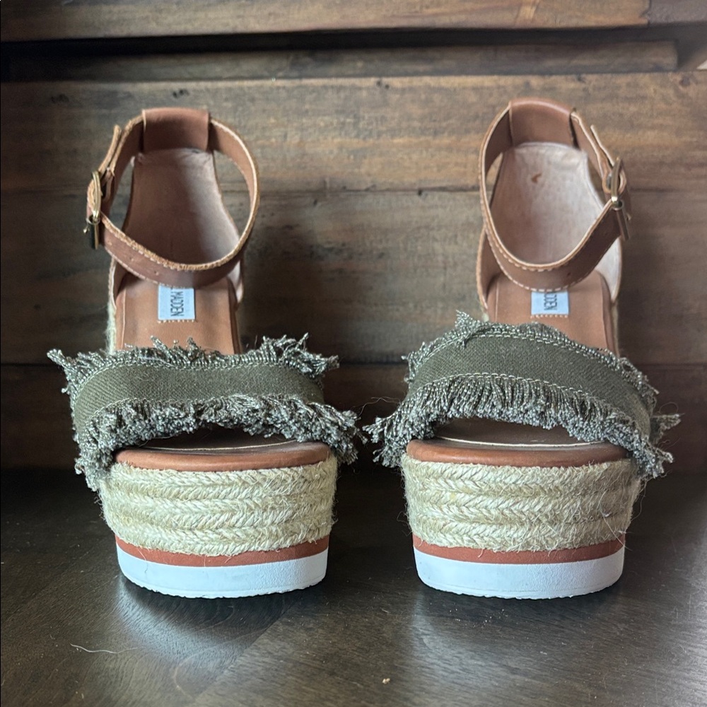 Steve Madden Khaki and Beige Fringed Espadrilles